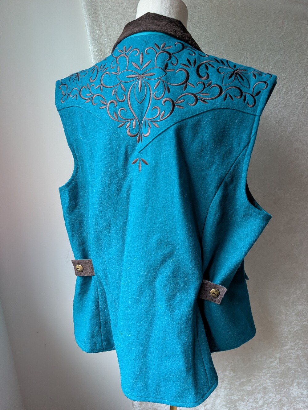 Powder River Outfitters Teal Wool Nylon Vest Zip Up Texas Design Embroidered